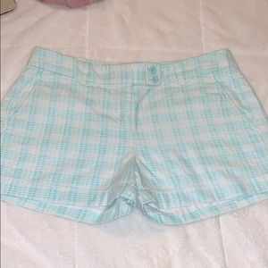 Vineyard vines whale print shorts